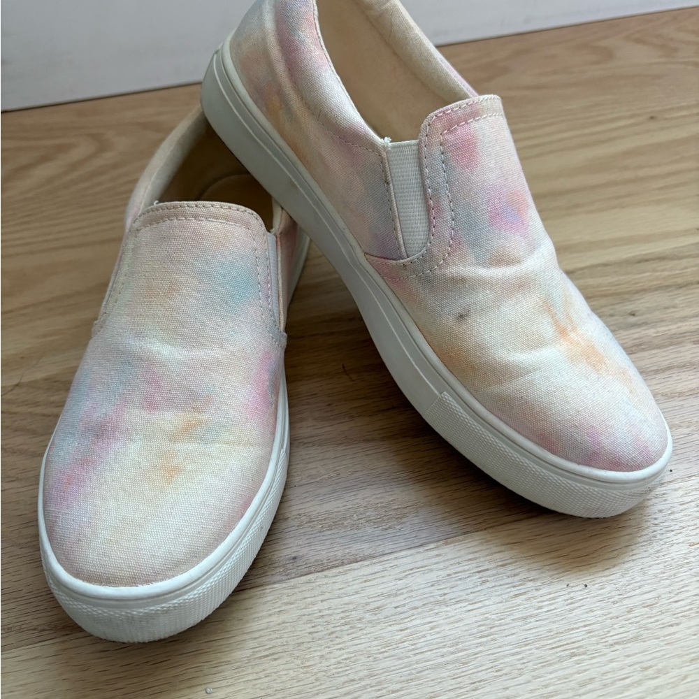 American eagle slip-on shoes sz 7